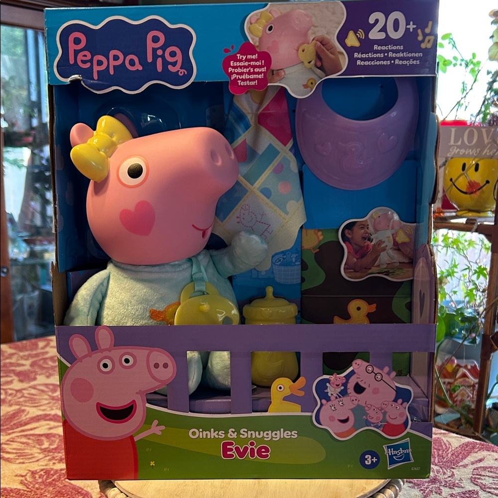 Peppa Pig Oinks & Snuggles Evie NIB 20+ Reactions 5 Pieces Total Bounce Feed NEW